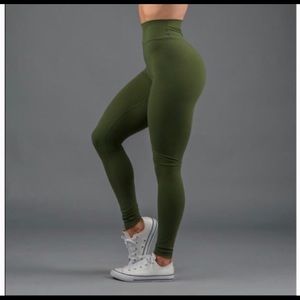 Buffbunny High Waisted Rosa Leggings (Olive / S)